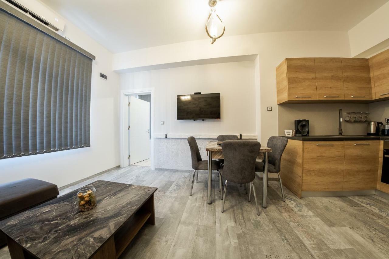 Sofia Downtown Life Apartment ภายนอก รูปภาพ