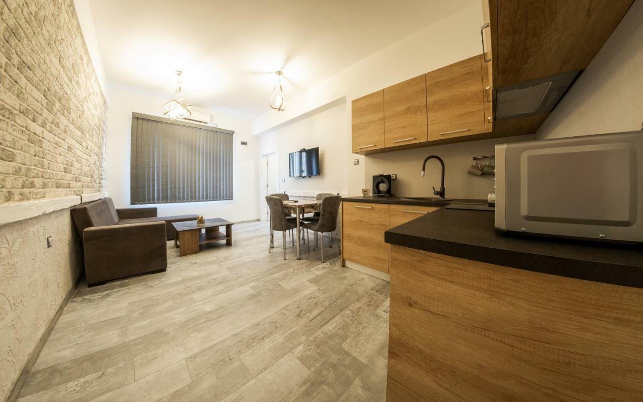 Sofia Downtown Life Apartment ภายนอก รูปภาพ