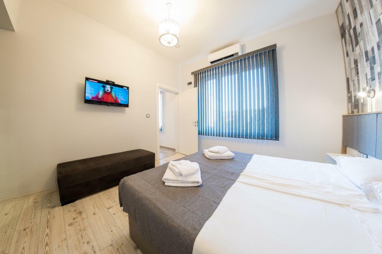 Sofia Downtown Life Apartment ภายนอก รูปภาพ